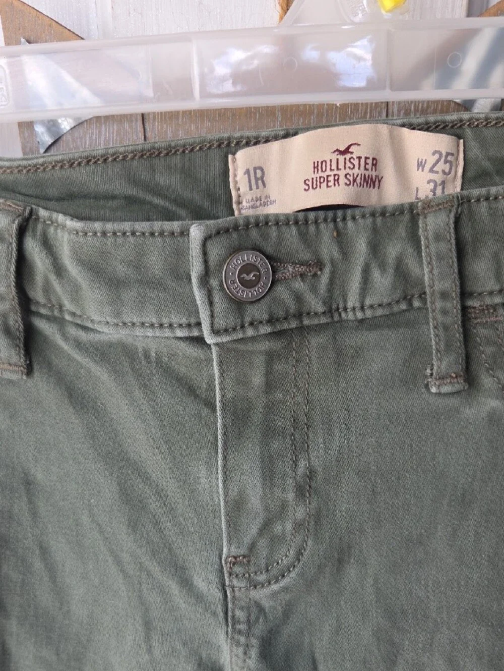 Hollister Olive Super Skinny Jeans 1r